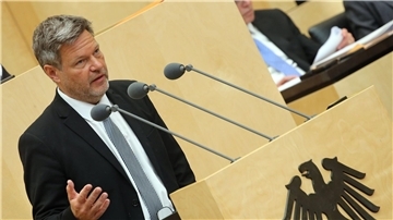 Bundeswirtschaftsminister Robert Habeck im Bundesrat in der Debatte um die Änderung des Gebäudeenergiegesetzes.
