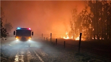 Buschbrände toben bei Millmerran im australischen Queensland.