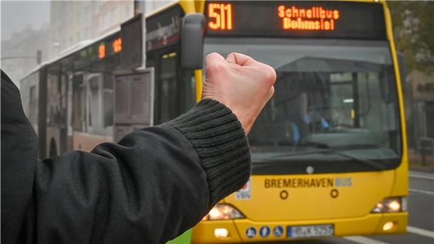 Busfahrer bekommen es immer häufiger mit aggressiven Fahrgästen zu tun.