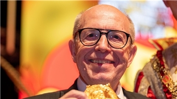 „Calli hat ein großes Herz“, sagte der Trierer Oberbürgermeister Wolfram Leibe über Ex-Fußballmanager Reiner Calmund.