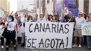 Canarias se agota - die Kanaren haben genug.