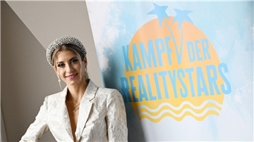 Cathy Hummels moderiert die Show zum fünften Mal.