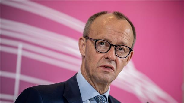 Ampel verliert weiter an Zustimmung  CDU-Chef Friedrich Merz gehe es „offensichtlich nur um populistischen Krawall“, sagt die Parlamentarische Geschäftsführerin der SPD, Katja Mast.