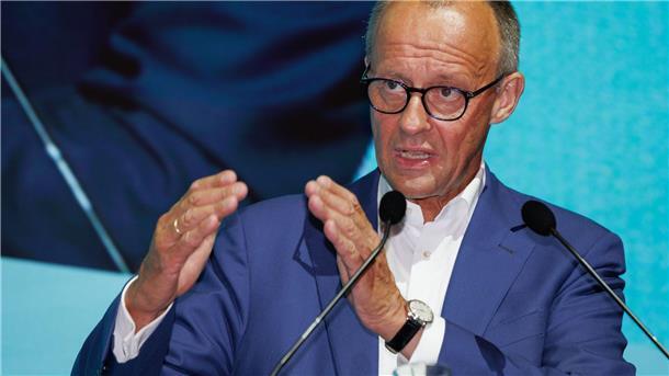 CDU-Chef Merz sagt, er wolle die Migrationsdebatte nicht in den Bundestagswahlkampf tragen.