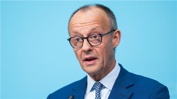 Merz sagt AfD den Kampf an – und bleibt bei Stadtbild-Satz CDU-Chef Merz will seine Partei bei allen fünf Landtagswahlen im nächsten Jahr zur stärksten Partei machen.