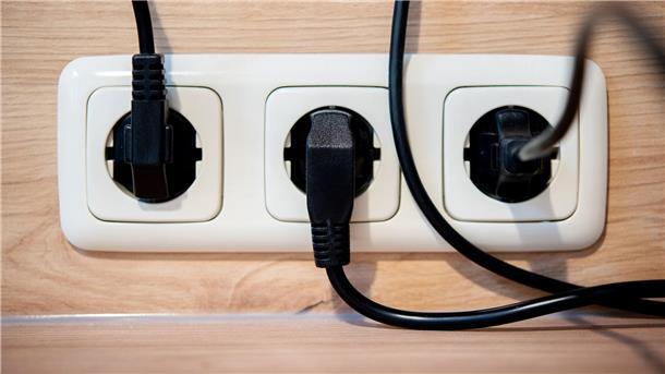 CDU, CSU und SPD haben im Koalitionsvertrag angekündigt, die Stromsteuer für alle zu senken. (Symbolbild)