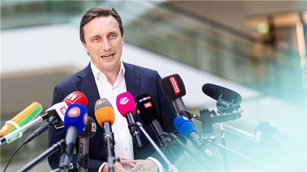 CDU lehnt Gesprächsangebot von Lies ab CDU-Fraktionschef Lechner sieht derzeit keinen Bedarf für ein Treffen mit dem designierten Regierungschef Lies. (Archivbild)