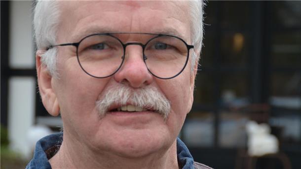 Gute Nachricht für Eltern in Butjadingen: Burhave erhält eine zweite Kita CDU-Ratsherr Ralph Krümpelmann hatte den Coup zusammen mit seinem Kegelkumpel Gerd Timmermann eingefädelt.