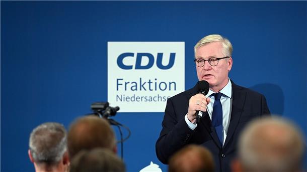 SPD klar stärkste Kraft in Niedersachsen - Grüne legen zu CDU-Spitzenkandidat Bernd Althusmann hat seine Niederlage bei der Landtagswahl eingestanden.