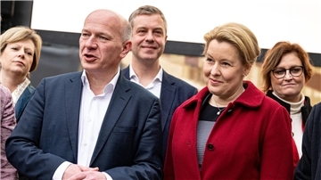 CDU-Spitzenkandidat Kai Wegner und die Regierende Franziska Giffey (SPD) sprechen über eine mögliche Koalition ihrer Parteien in Berlin.