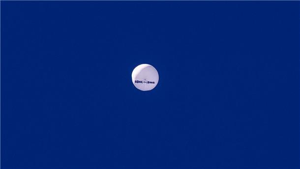 China beharrt darauf, dass die Ballons - außer über den USA wurden auch welche über Kolumbien, Venezuela und Costa Rica gesichtet - nur wissenschaftlichen Zwecken dienen.