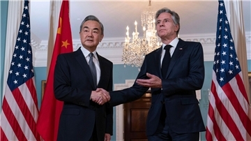 Chinas Außenminister Wang Yi und US-Außenminister Antony Blinken haben sich in Washington getroffen.
