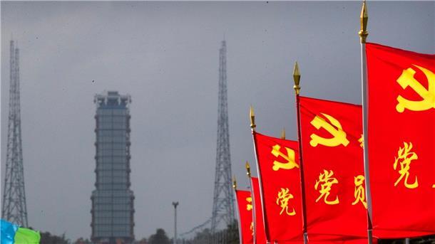 Chinesische Forscher untersuchen, wie sich Raumschiffe und Satelliten mit Hilfe einer Atombombe zerstören lassen könnten.