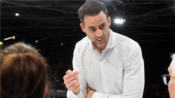 Chris Harris hat es mit Phoenix Hagen ins Playoff-Halbfinale der ProA geschafft. Dort geht es für den früheren Eisbären-Assistenztrainer ab Donnerstag gegen die Karlsruhe Lions. 