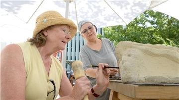 Christa Bock-Tessarczik, Barbara Deutschmann