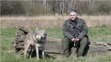 Christian Berge, einer der bekanntesten Wolfsschützer Deutschlands, wirft Umweltminister Lies vor, mit der Angst der Menschen zu spielen. Er fordert Schutzzäune statt Abschuss. Foto: privat