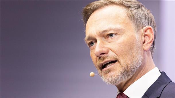 Lindner gegen neue Subventionen im Wohnungsbau Christian Lindner (FDP), Bundesminister der Finanzen, hat die Baustandards kritisiert.