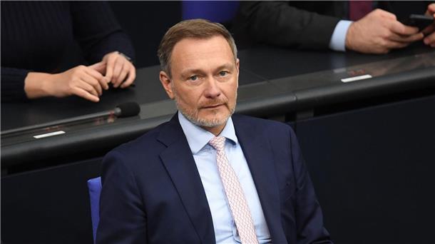 Lindner wirft Union Verweigerungshaltung vor Christian Lindner (FDP) hat die Hoffnung, dass es ein Umdenken bei der Union in den nächsten Wochen gibt.