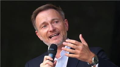 Christian Lindner heiratete die Journalistin Franca Lehfeldt.