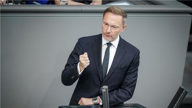 Lindners unfertiger Etat: Wofür der Bund Geld ausgeben will Christian Lindner will die Schuldenbremse unbedingt einhalten.