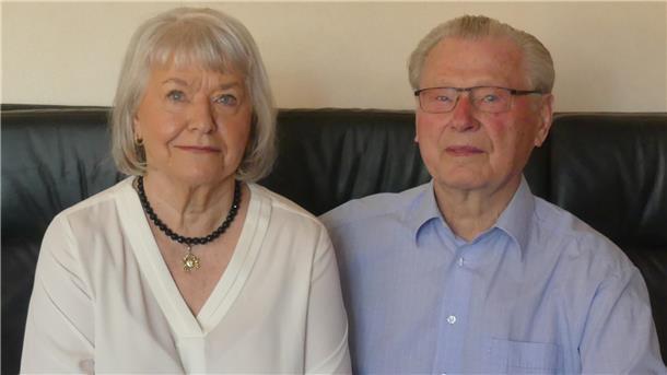 Christiane und Adolf Mayer feiern heute ihre Diamantene Hochzeit. Sie haben sich 1964 bei einer Feier kennengelernt. 