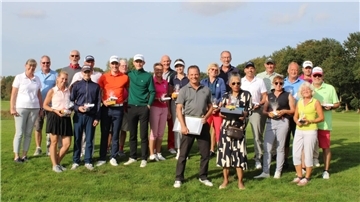 Clubmeisterschaften in Hainmühlen. Vorne die Clubmeister Heiko Bessen und Joann van Dijk.
