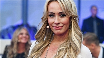 Cora Schumacher steht bei der Sat.1 Show „Promi Big Brother 2018“ im Studio.