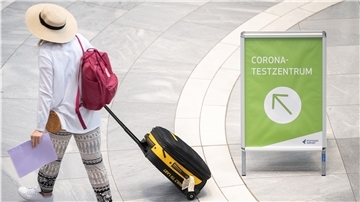 Corona-Tests gibt es auch weiterhin, doch der Wert der Sieben-Tage-Wert der positiven Tests soll nicht mehr allein maßgeblich sein für politische Entscheidungen über Corona-Beschränkungen.