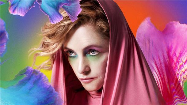 Zurück in die Zukunft: Alison Goldfrapp tanzt solo Cover des Albums „The Love Invention“ von Alison Goldfrapp.