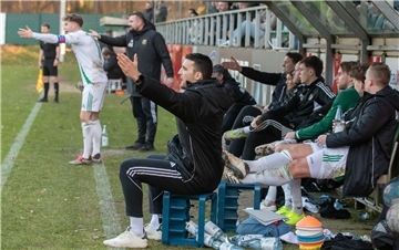 Da geht's lang: Im Spiel gegen Bersenbrück setzten die Spieler um Kapitän Lennard Martens (links) die taktische Marschroute von Oliver Warnke und Malte Bösch perfekt um. Gegen Braunschweig will der Tabellendritte erneut in voller Höhe punkten.