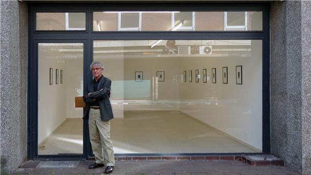 Da Jürgen Wesseler inzwischen schwer krank ist, steht der Raum mit der markanten Schaufensterfront seit 2015 leer. Doch überregional findet es immer noch Beachtung, zuletzt bei einer Ausstellung in Basel. Foto: Archiv