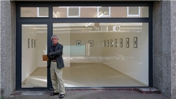 Da Jürgen Wesseler inzwischen schwer krank ist, steht der Raum mit der markanten Schaufensterfront seit 2015 leer. Doch überregional findet es immer noch Beachtung, zuletzt bei einer Ausstellung in Basel. Foto: Archiv