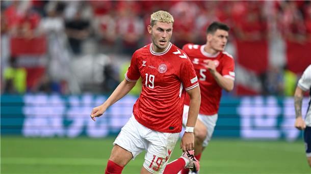 Wind freut sich auf Deutschland-Spiel: „Etwas Besonderes“ Dänemarks Jonas Wind in Aktion.