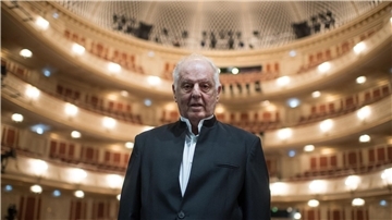Daniel Barenboim im Saal der Staatsoper in Berlin. Der Dirigent und Pianist tritt als Generalmusikdirektor zurück.