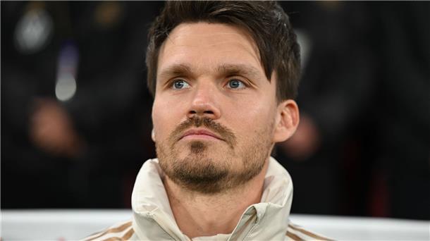Nach Transfersperre: Röhl verlässt Zweitligist Sheffield Danny Röhl war in der vergangenen Saison als Trainerkandidat bei RB Leipzig und dem Hamburger SV gehandelt worden.