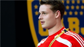 Darf Jonas Urbig mal im Tor ran? 