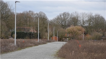 Das Anderlinger Baugebiet an der Grafeler Straße ist längst erschlossen, die Baustraße liegt, doch bisher hat hier noch kein Grundstückskäufer mit dem Bau eines Wohnhauses begonnen.