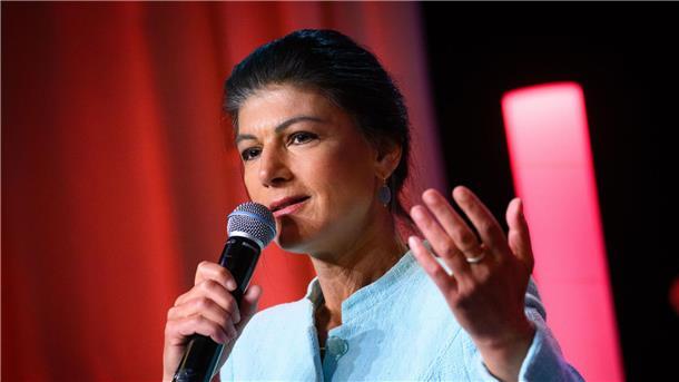 Umfrage: BSW erreicht 10 Prozent Das Bündnis Sahra Wagenknecht hat in einer neuen Umfrage ein zweistelliges Ergebnis erreicht.