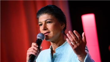 Das Bündnis Sahra Wagenknecht hat in einer neuen Umfrage ein zweistelliges Ergebnis erreicht. 