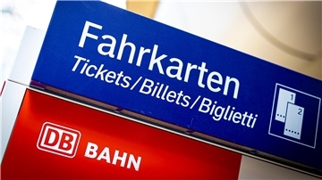 Das bundesweit nutzbare Nahverkehrsticket für Busse und Bahnen soll zum 1. Mai starten
