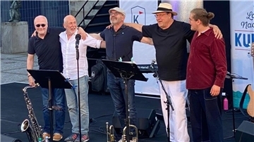 Das Can‘t Stop und Freunde-Jazzquintett erinnert am Sonnabend, 2. Dezember, in der Kulturwerkstatt mit dem Programm „Come Again“ an Chico‘s Place.
