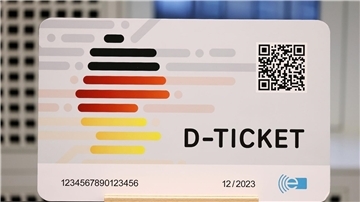 Das Deutschlandticket für den bundesweiten Nah- und Regionalverkehr zum Preis von 49 Euro im Monat soll vom 1. Mai an gelten.