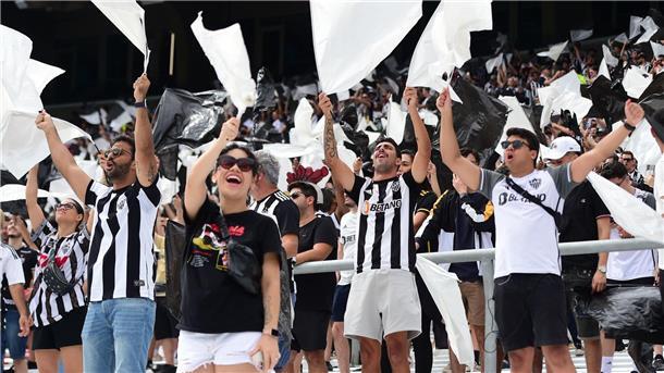 Trotz Unterzahl: Botafogo gewinnt erstmals Copa Libertadores Das Endspiel war von Anfang an turbulent.