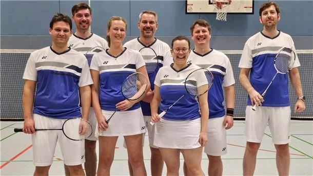 Das erfolgreiche Badminton-Team (von links): Cristian Fenzke, Torben Steckbeck, Anke Hasselbring, Frank Westphal, Anna Lena Pape-Garms, Kristian Binz und Arne Lamot. Es fehlen Thomas Böttger und Björn Philipp.