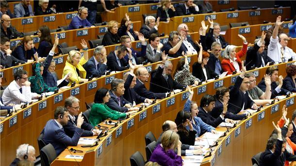 Dauerstreit Asyl: EU-Parlament stimmt für schärfere Regeln Das EU-Parlament hat für die umstrittene Asylreform gestimmt.