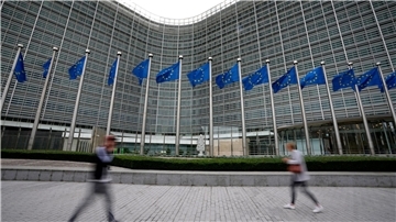 Das EU-Parlament kündigt eine Blockade von Verhandlungen über die geplante Reform des EU-Asylsystems an.