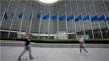 Das Europaparlament hat eine Blockade von Verhandlungen über die geplante Reform des EU-Asylsystems angekündigt.