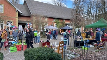 Das Frühlingsfest in Wilstedt lockt jedes Jahr Besucher zum Ortsmittelpunkt am Brink.