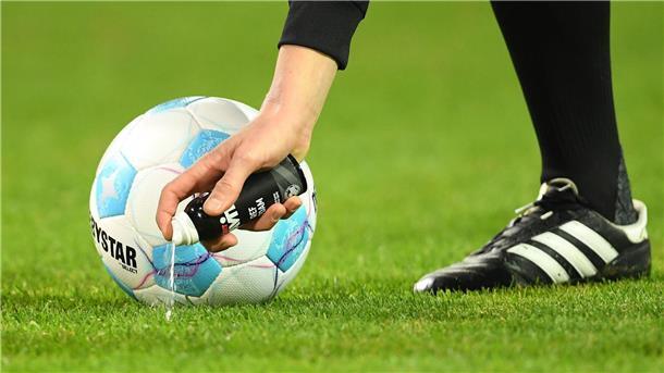 Novum: Spanischer Fußballverein verklagt Schiedsrichter Das gab es in Spanien noch nie: Ein Club verklagt einen Schiedsrichter.