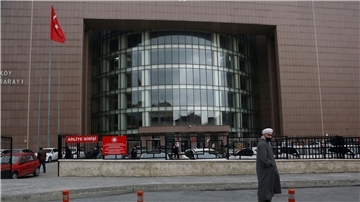 Das Gebäude des Istanbuler Gerichts: Kritiker werfen der türkischen Justiz, eine zu breite und vage Definition von Terrorismus anzuwenden.